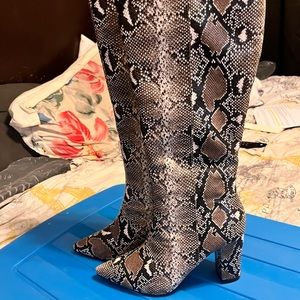Women snake print boots